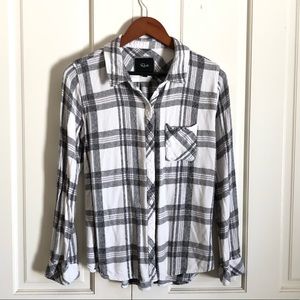 Rails Flannel in Grey and White